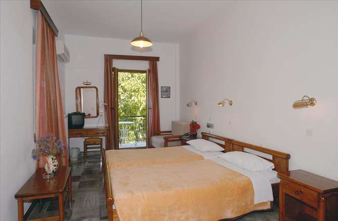 Adonis Aparthotel-mei 2025