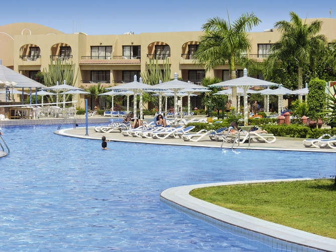 Aladdin Beach Resort-mei 2025