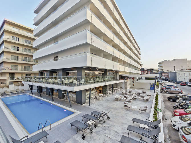 Alexia Premier City Hotel-mei 2025