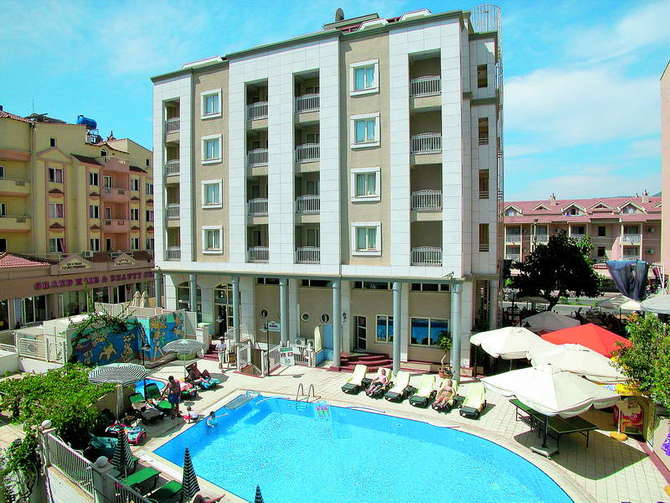 Almena Hotel-maart 2024