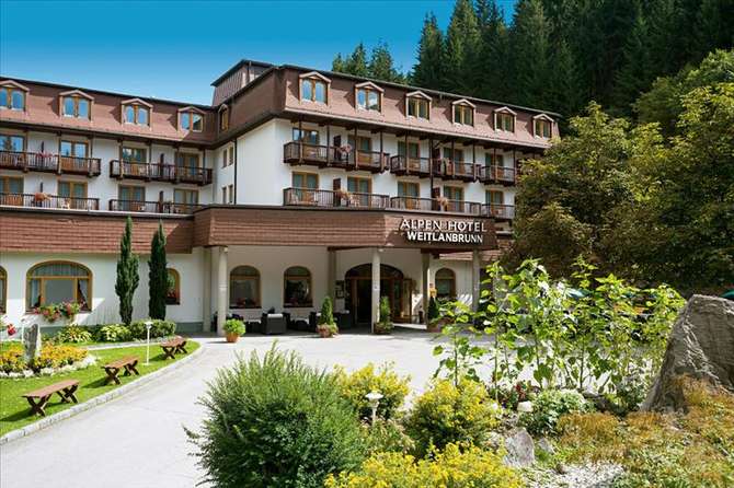 Alpenhotel Weitlanbrunn-mei 2025
