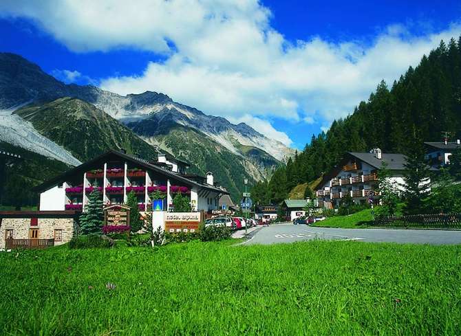 Alpina Mountain Resort-april 2024