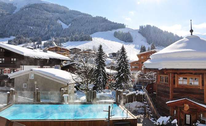 Alpine Palace-mei 2025