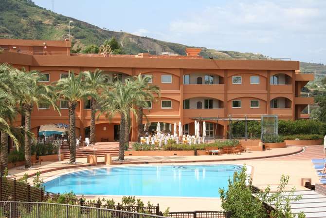 Altafiumara Resort Spa-mei 2025