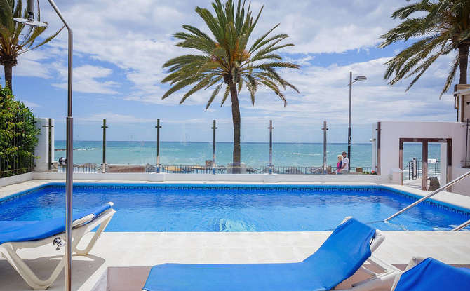 Aparthotel Puerto Azul-mei 2025