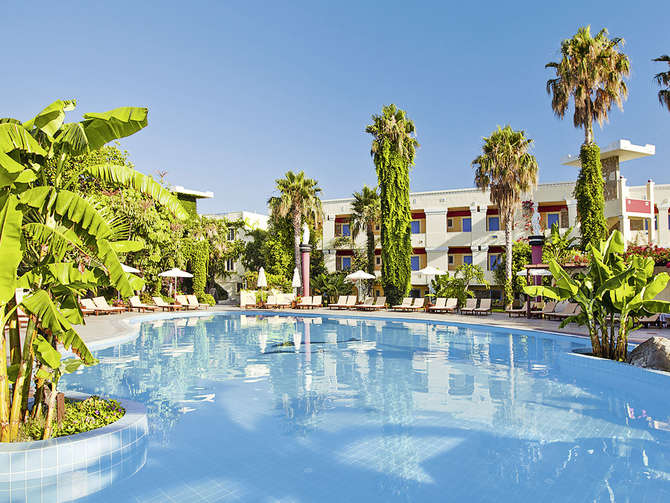 Apollon Hotel-mei 2025
