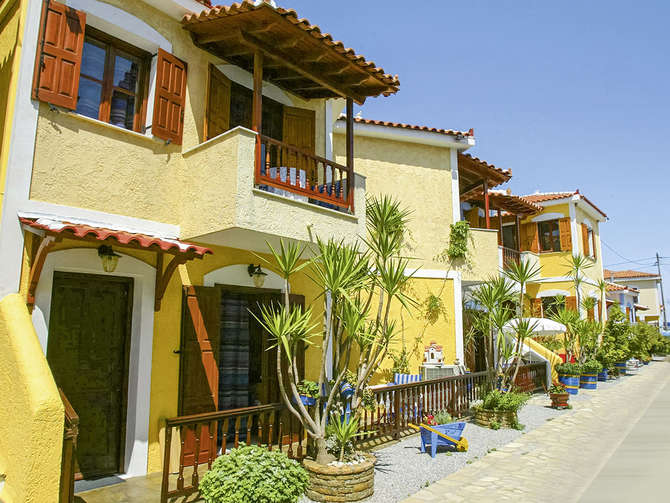 Archangelos Village-mei 2025