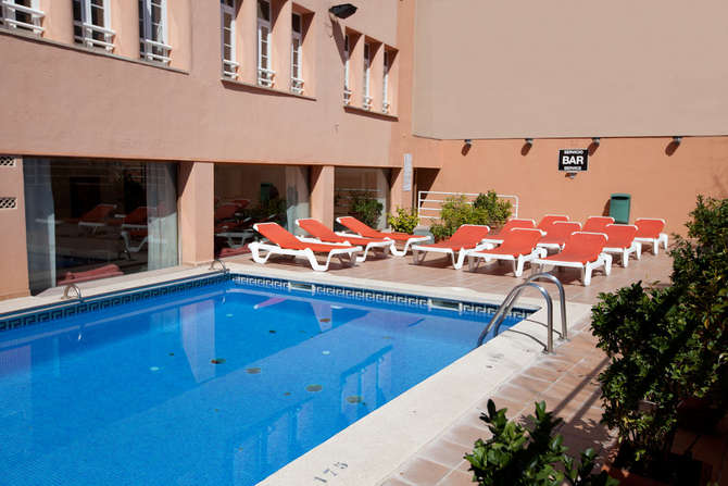 Armadams Hotel-mei 2025