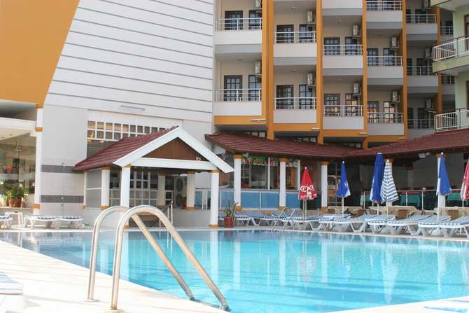 Arsi Hotel-mei 2025