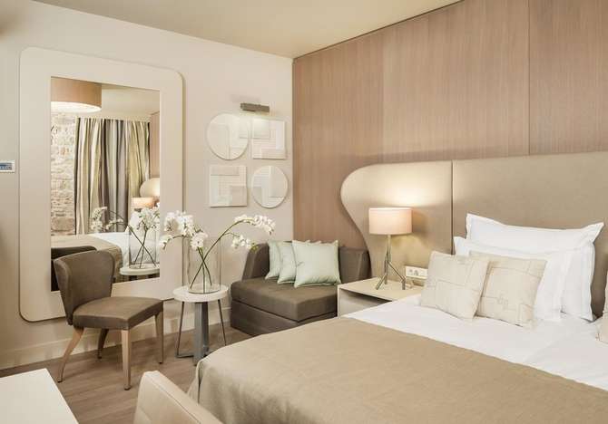 Art Hotel Kalelarga-mei 2025