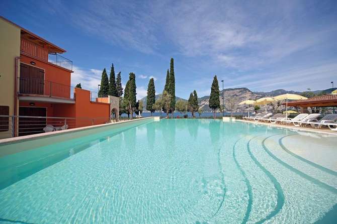 Atlantide Villaggio Albergo-mei 2025