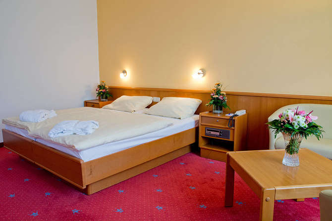 Avalon Hotelpark Konigshof-mei 2025