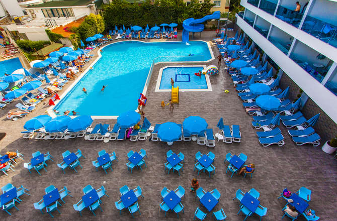 Avena Resort Spa-april 2024