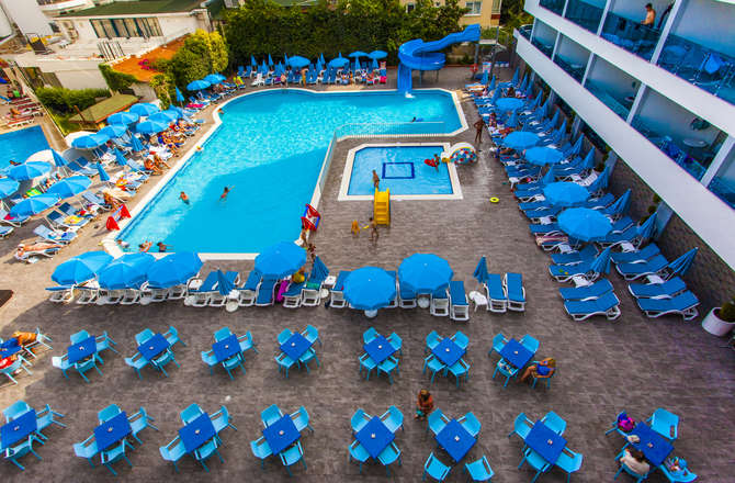 Avena Resort Spa-mei 2025
