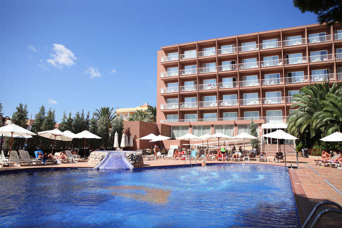 Azuline Hotel Coral Beach-april 2024