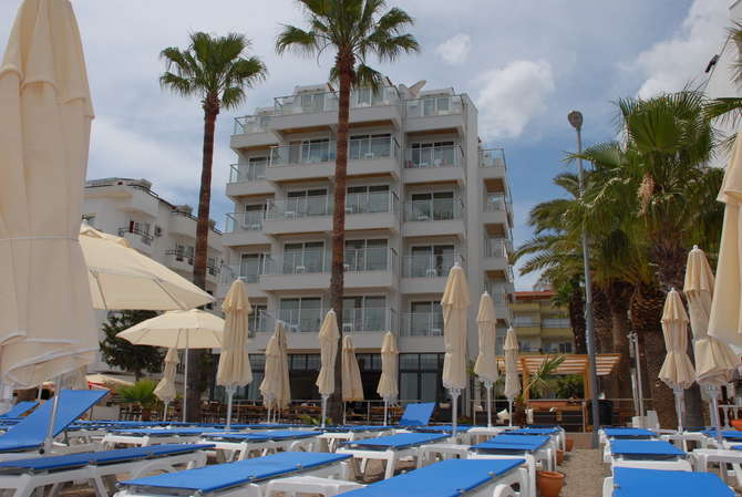 Begonville Beach Hotel-juni 2025