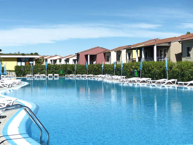 Belvedere Village-juni 2025