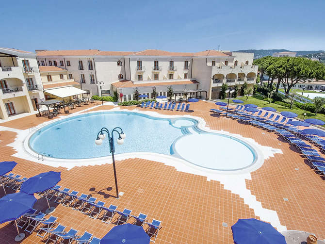 Blu Hotel Morisco Village-mei 2025