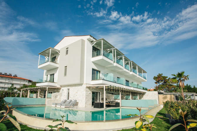 Blue Carpet Luxury Suites-mei 2025
