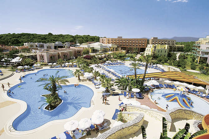 Blue Waters Club Resort-mei 2025