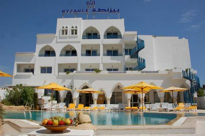 Byzance Hotel-mei 2025