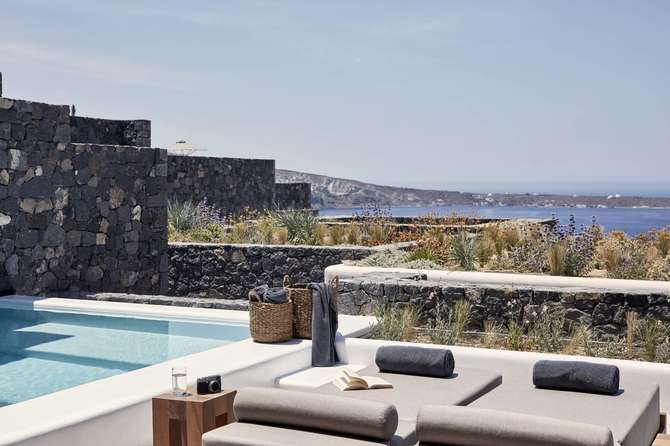 Canaves Oia Epitome-mei 2025