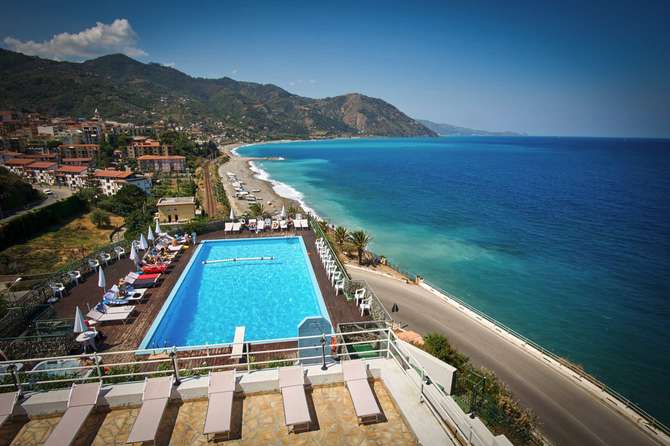 Caposkino Park Hotel-mei 2025
