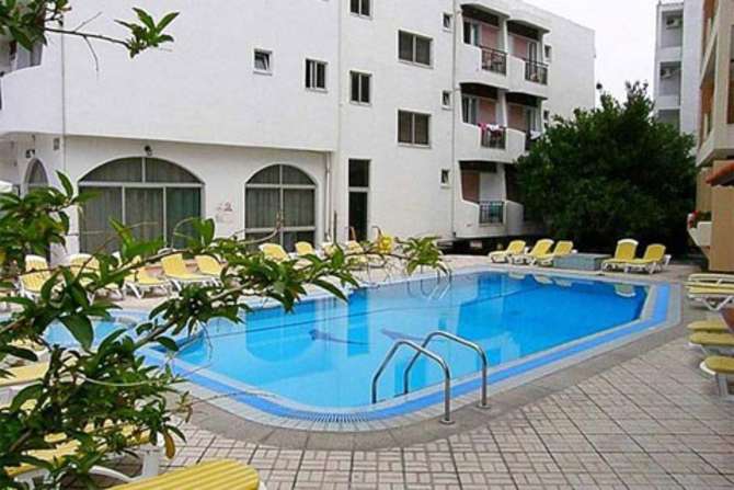 Captains Hotel-mei 2025