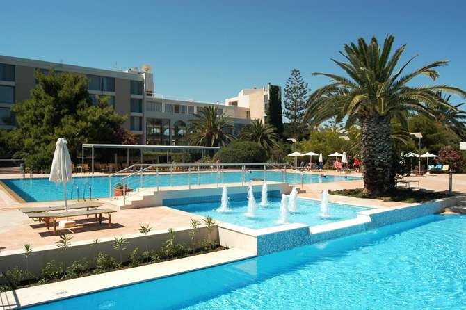 Caravia Beach Hotel-mei 2025
