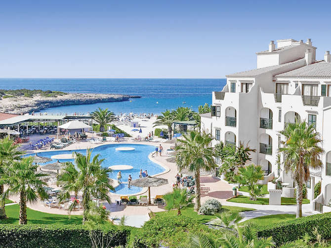 Carema Beach Menorca-mei 2025