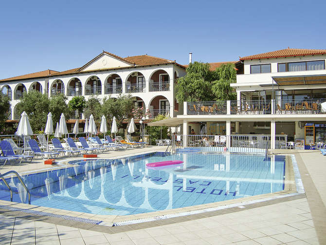 Castelli Hotel-mei 2025