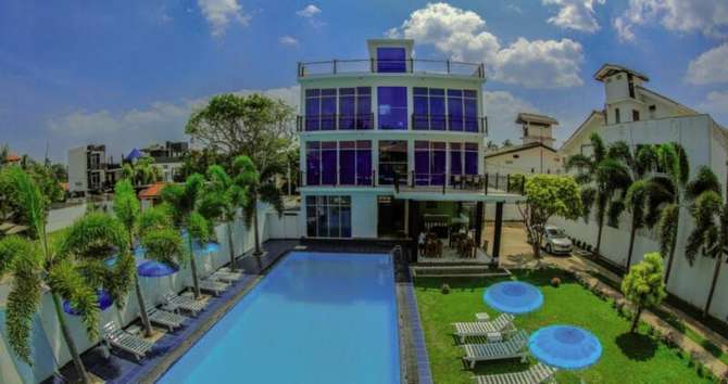 Christima Residence-mei 2025