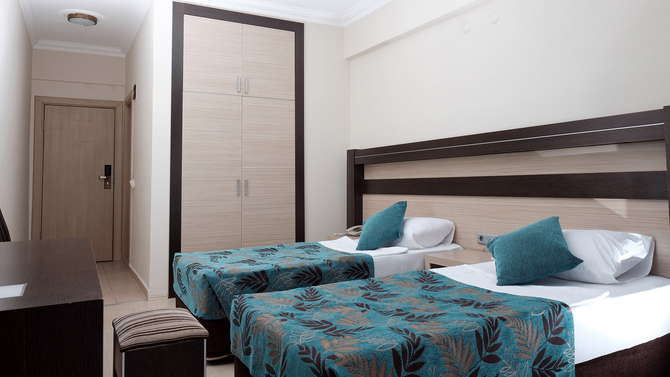 Cimen Otel-mei 2025