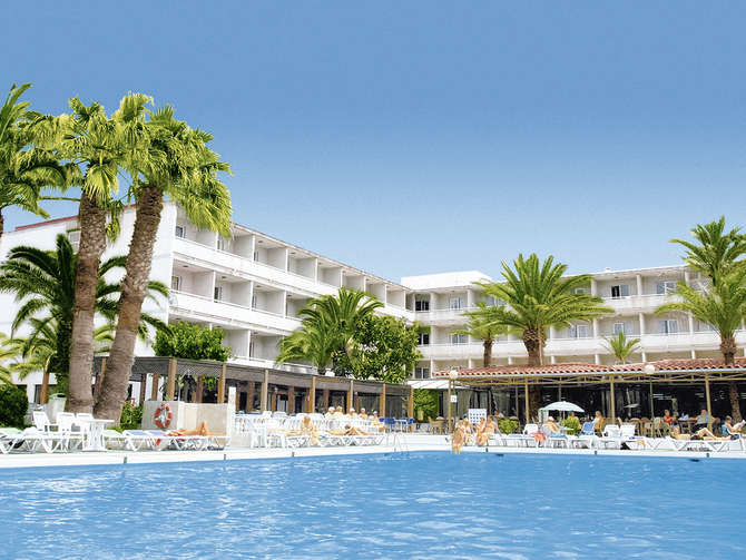 Club Hotel Aguamarina-april 2024