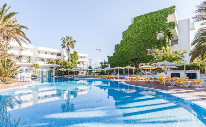 Club Marthas Aparthotel-mei 2025