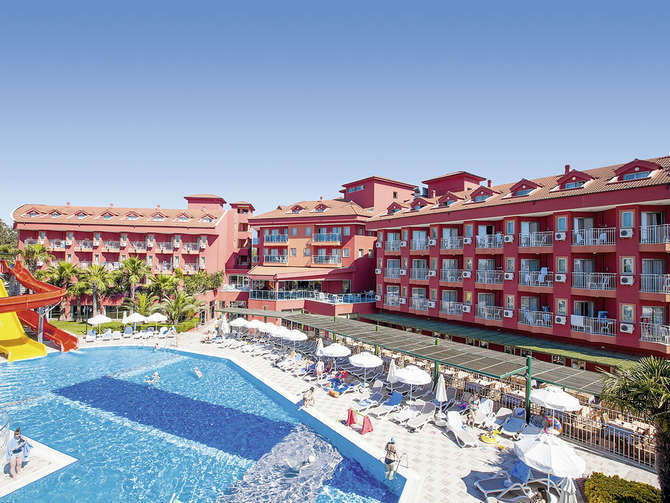 Club Side Coast Hotel-mei 2025