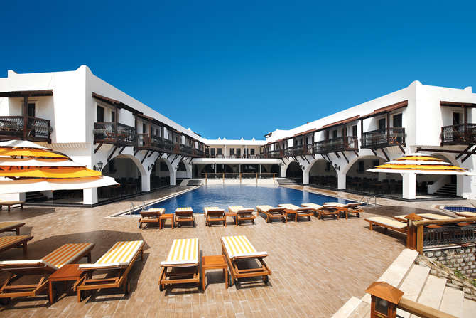 Costa Bitezhan Hotel-mei 2025
