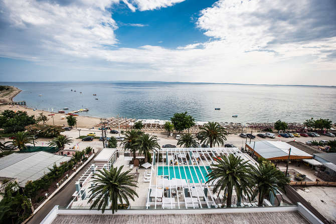 Cronwell Resort Sermilia-mei 2025