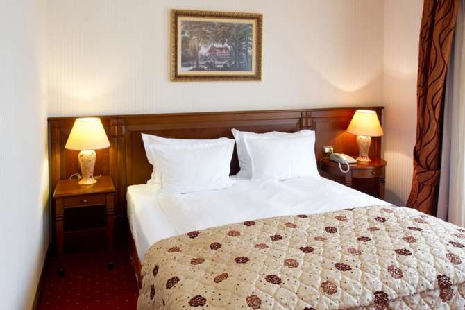 Crystal Palace Boutique Hotel-mei 2025