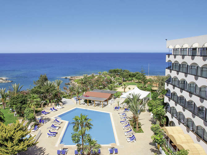 Crystal Springs Beach Hotel-mei 2025