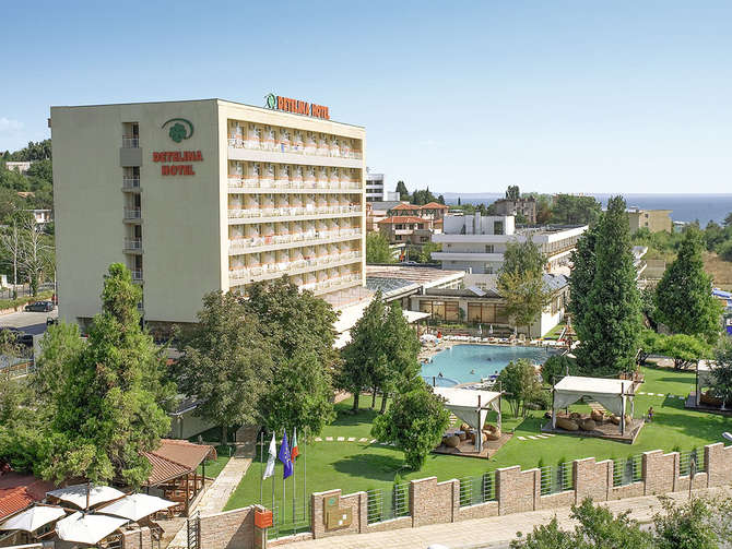 Detelina Hotel-mei 2025