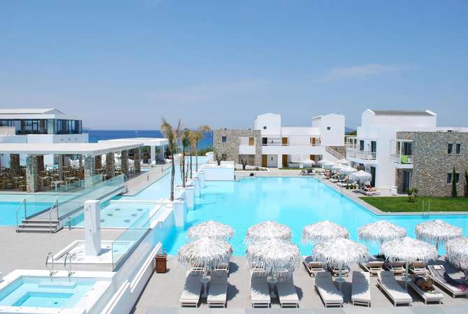 Diamond Deluxe Hotel-mei 2025