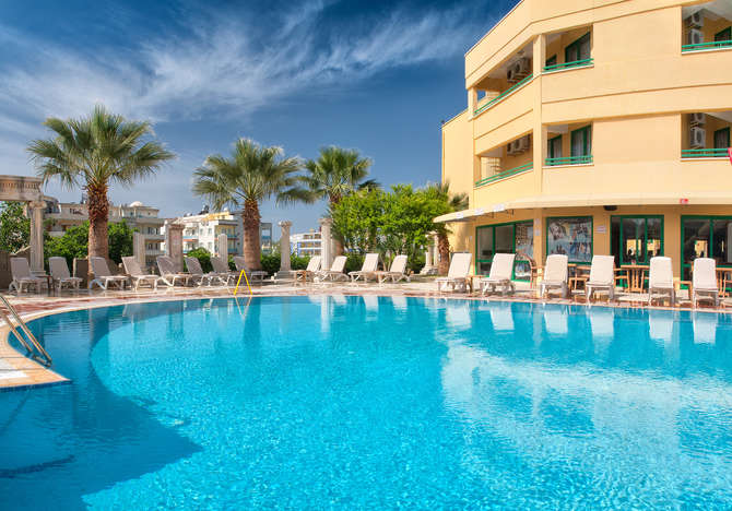 Esra Hotel-mei 2025