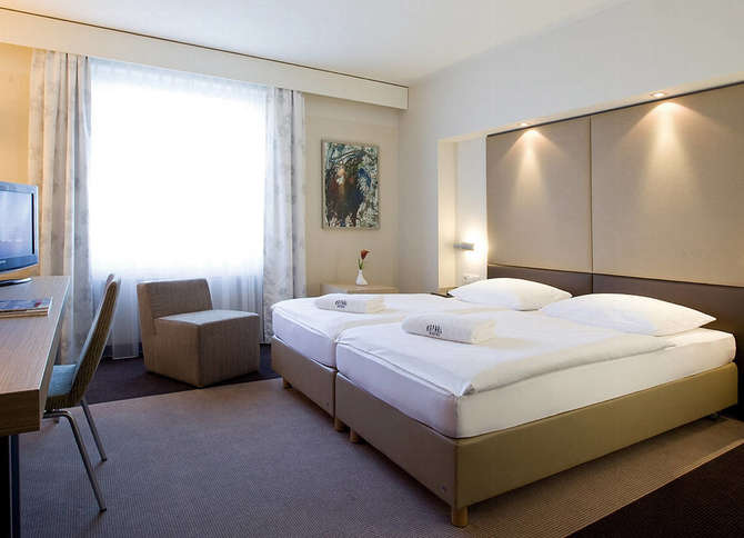 Estrel Hotel-november 2025