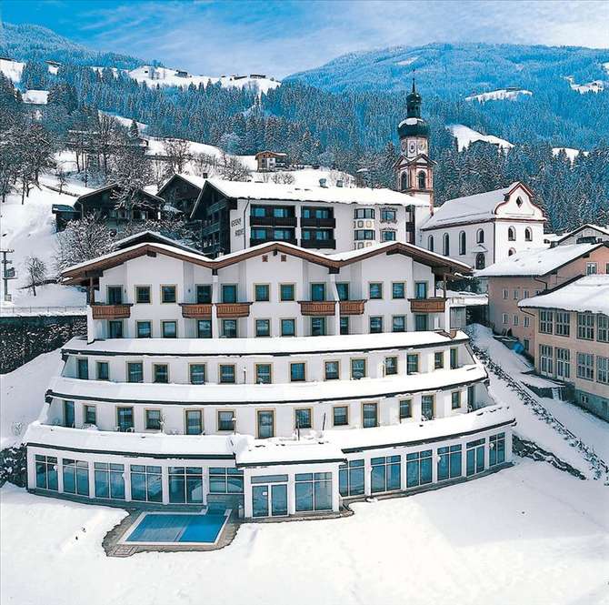 Ferienhotel Hoppet-april 2025