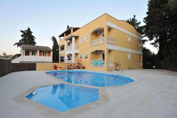 Flora Saint Spyridon Hotel-mei 2025
