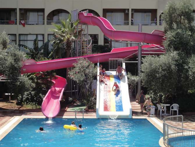 Golmar Beach Hotel-mei 2025