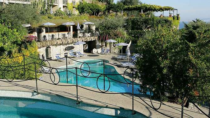Grand Hotel Capodimonte-mei 2025