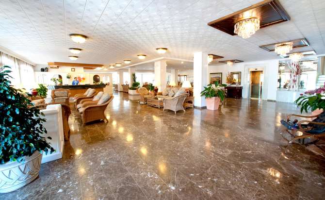 Grupotel Farrutx-mei 2025