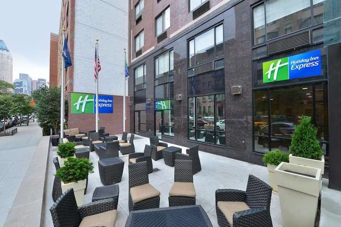 Holiday Inn Express Manhattan Midtown West-april 2024